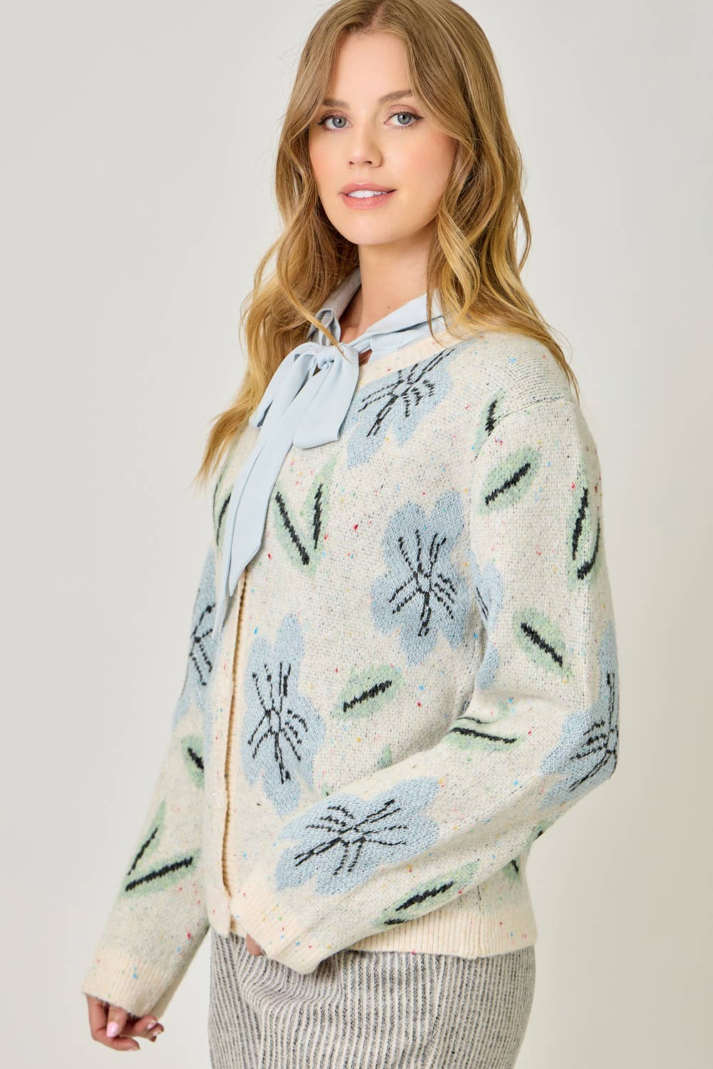 61133 Floral Sweater Cardigan