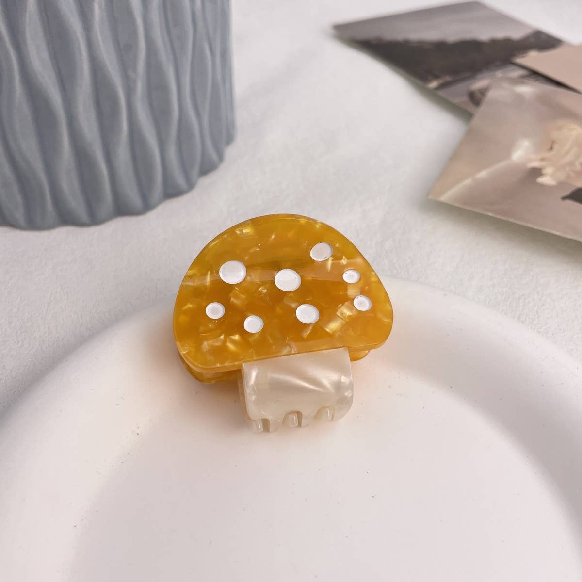 CUTE RED MUSHROOM ACETIC HAIR CLAW CLIPS FOR GIRLS_CWAHA0565