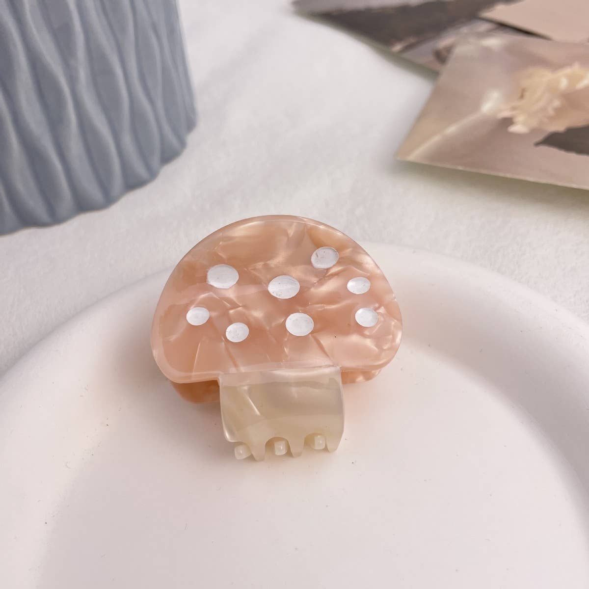 CUTE RED MUSHROOM ACETIC HAIR CLAW CLIPS FOR GIRLS_CWAHA0565